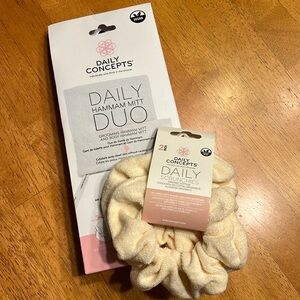 Daily Concepts - 2 pk organic cotton scrunchies and Hammam Mitt Duo - NWT